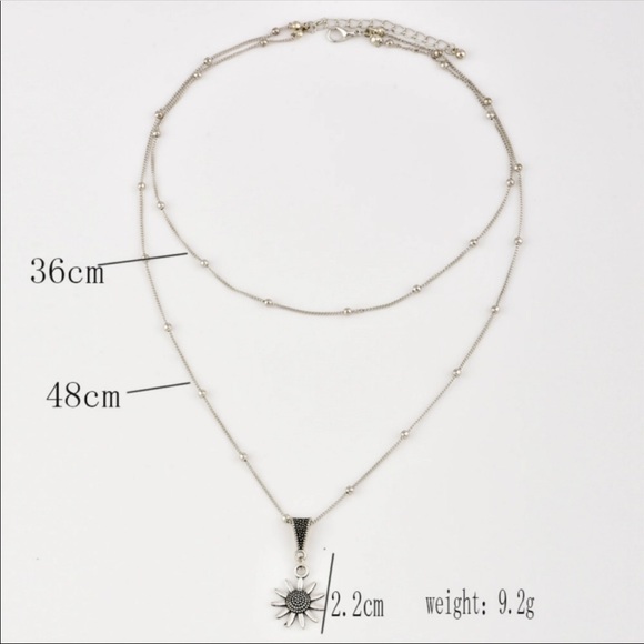 • Amelia • Dainty Sunflower Necklace - Picture 2 of 3